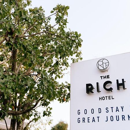 The Rich Hotel Nakhonratchasima Esterno foto